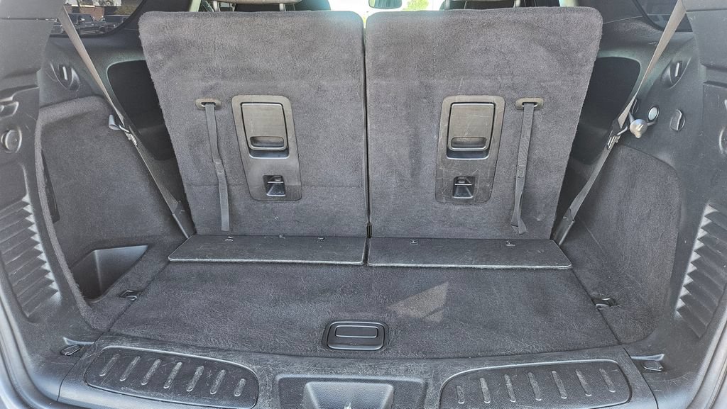 Used 2017 Dodge Durango SXT w/ 3rd Row Seating Group RWD image 14