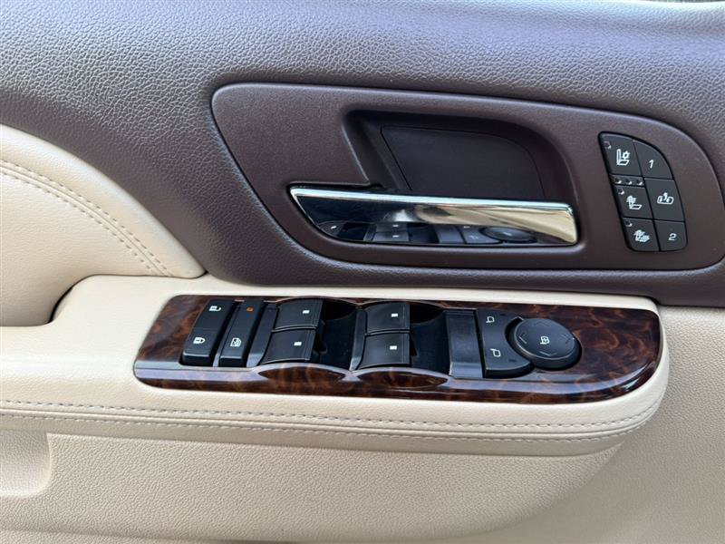 Used 2013 GMC Sierra 3500 Denali AWD/4WD image 22