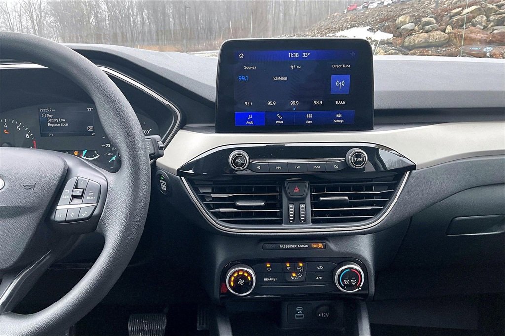 Used 2022 Ford Escape SE image 28