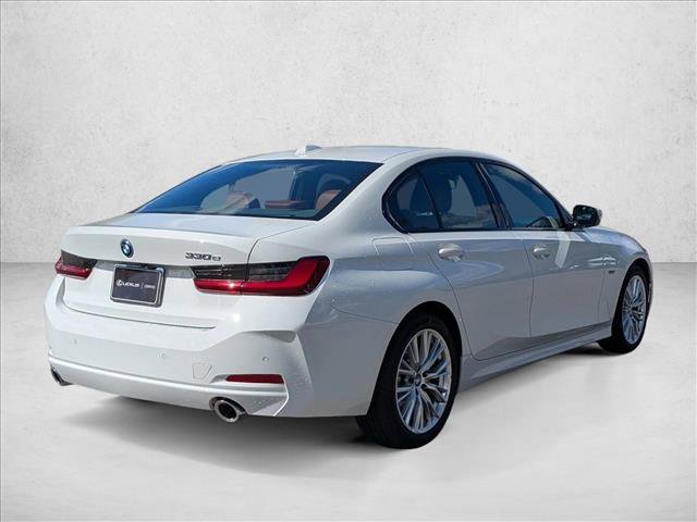 Used 2023 BMW 330e w/ Driving Assistance Package image 5