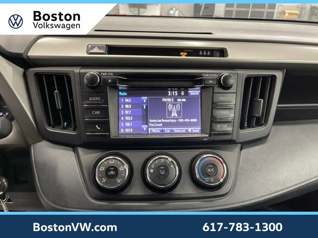 Used 2018 Toyota RAV4 LE image 21