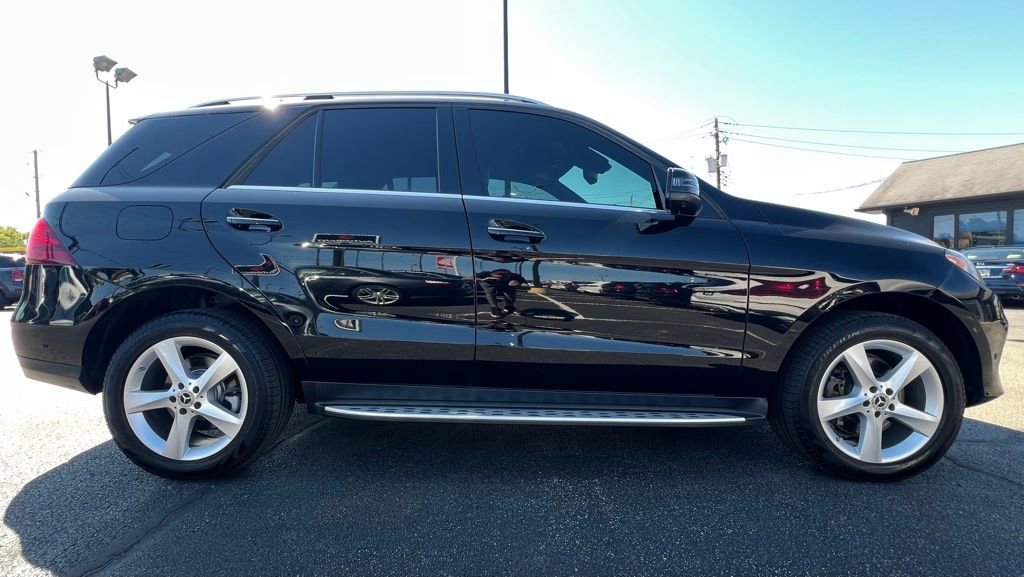 Used 2019 Mercedes-Benz GLE 400 4MATIC image 9