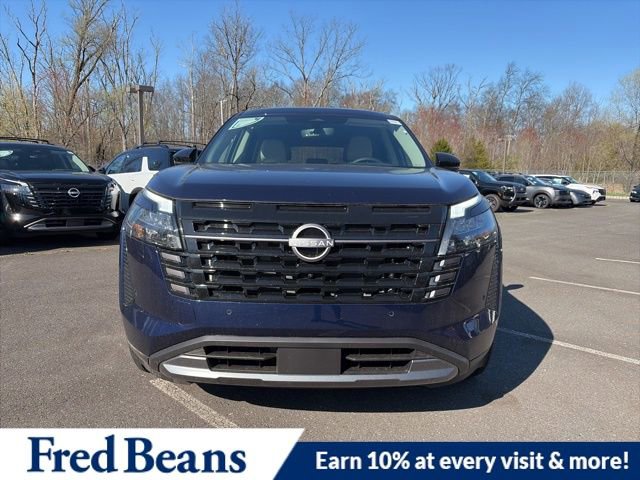 New 2026 Nissan Pathfinder SL image 2