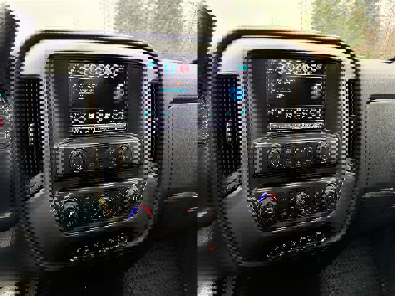 Used 2018 Chevrolet Silverado 2500 LT w/ LT Convenience Package image 14