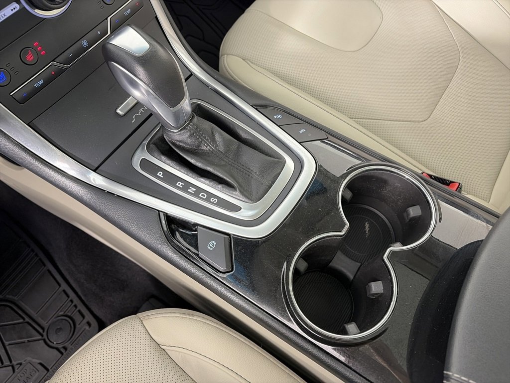 Used 2016 Ford Edge Titanium w/ Equipment Group 302A image 22