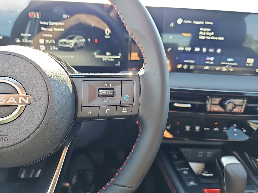 New 2027 Nissan Kicks SR w/ Cold Weather Package FWD image 18