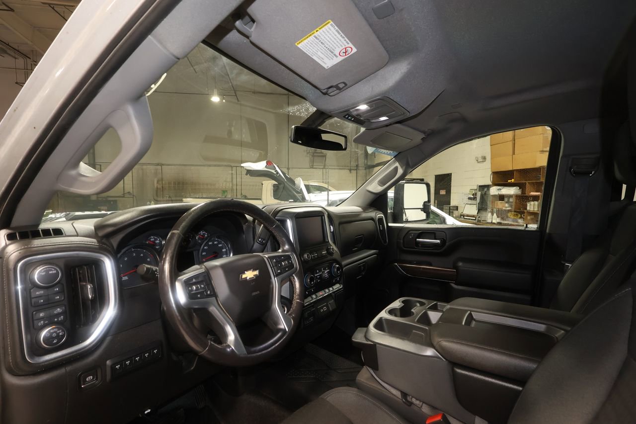 Used 2023 Chevrolet Silverado 3500 LT w/ Convenience Package AWD/4WD image 9
