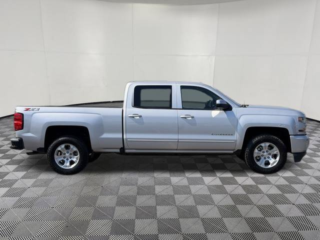 Used 2018 Chevrolet Silverado 1500 LT w/ All Star Edition AWD/4WD image 9