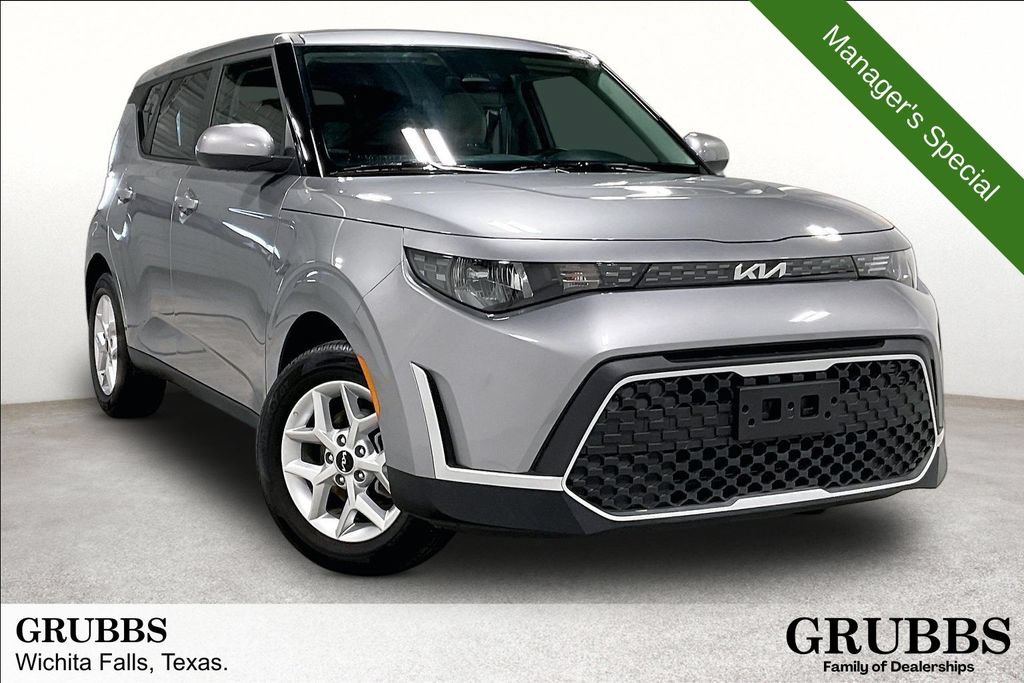 Used 2025 Kia Soul LX w/ LX Technology Package