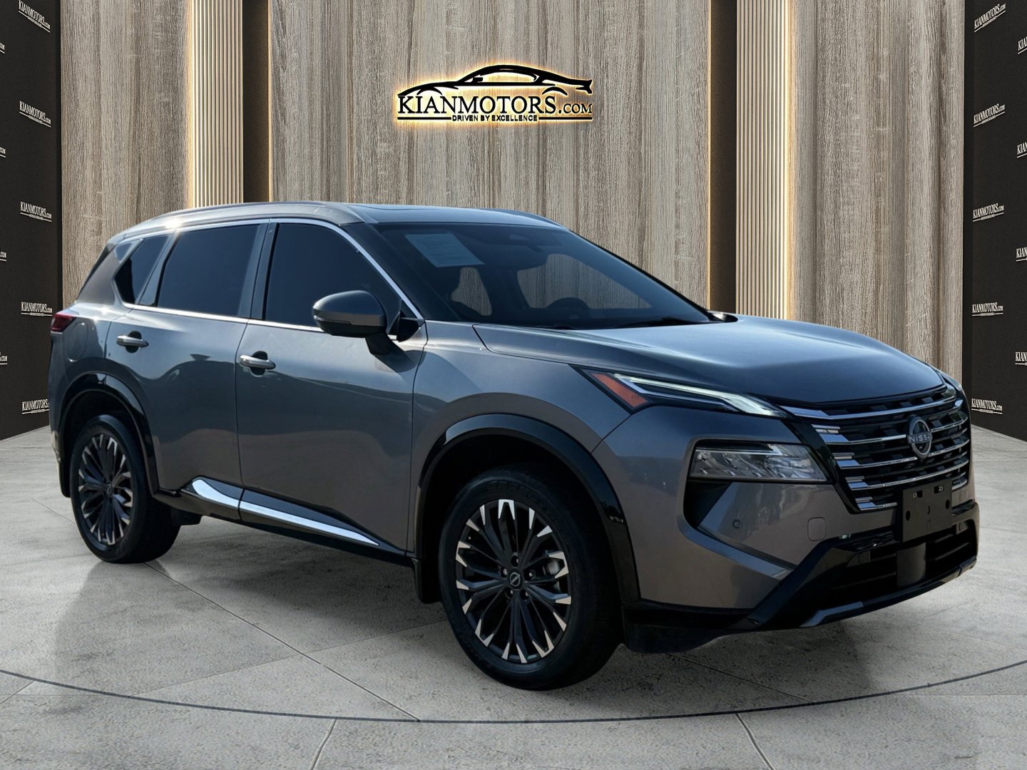 Used 2024 Nissan Rogue Platinum w/ Platinum Premium Package