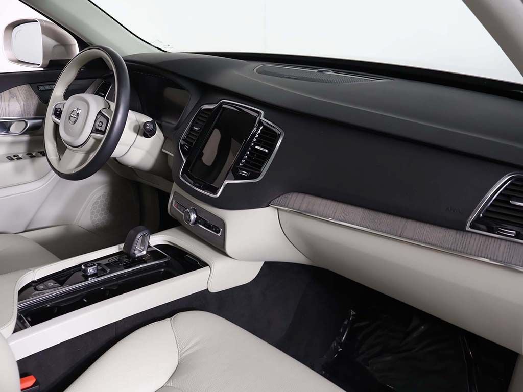 Used 2024 Volvo XC90 T8 Plus w/ Protection Package Premier AWD/4WD image 33