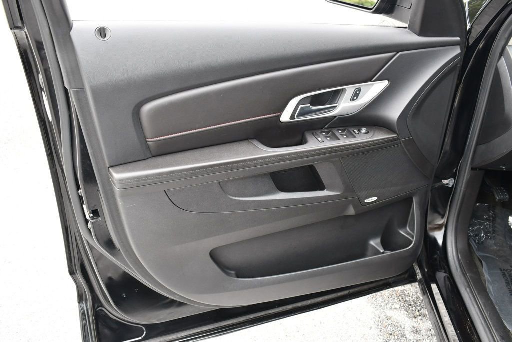 Used 2017 GMC Terrain SLT w/ Open Road Package image 41