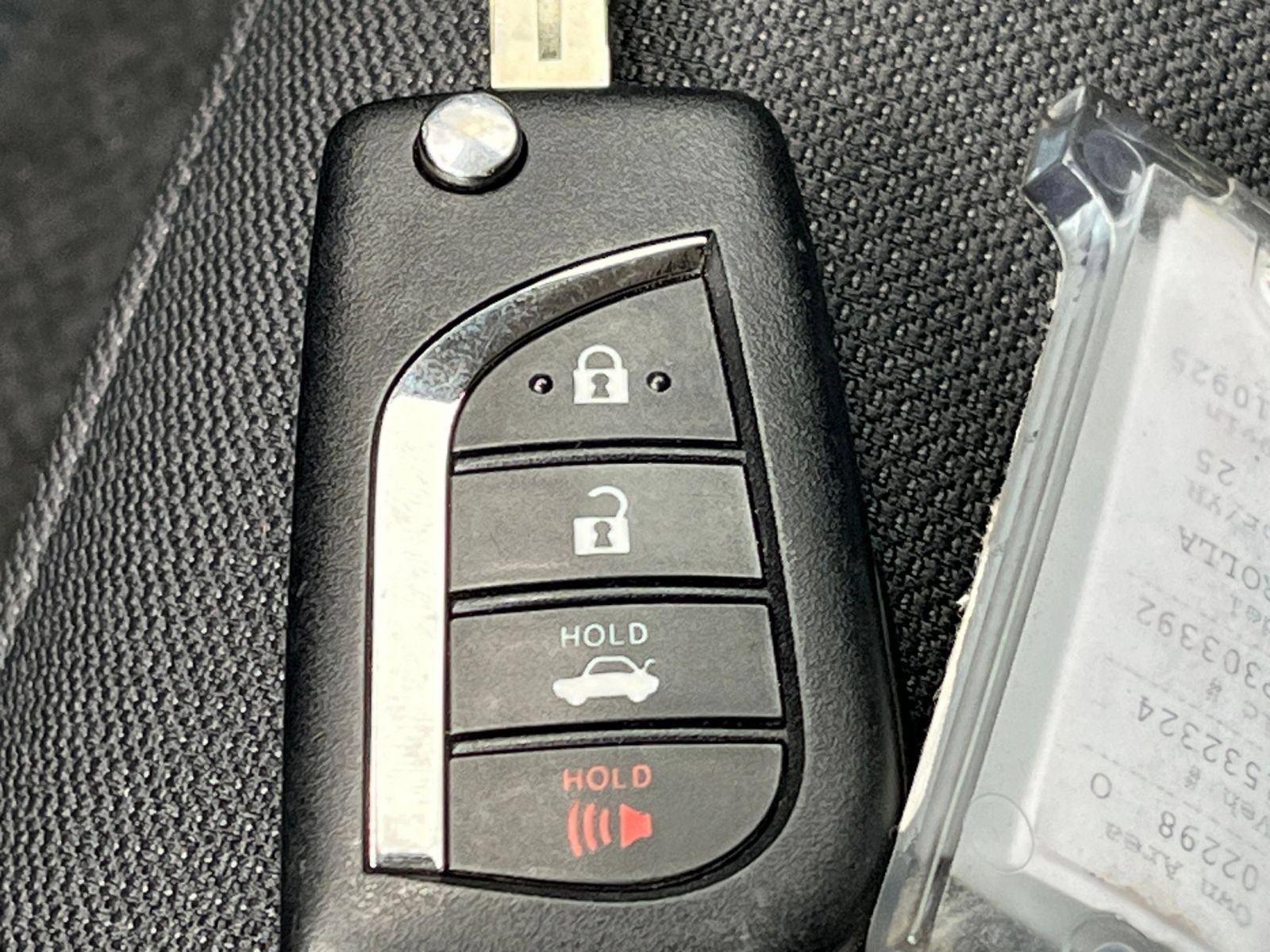 Used 2025 Toyota Corolla LE FWD image 27