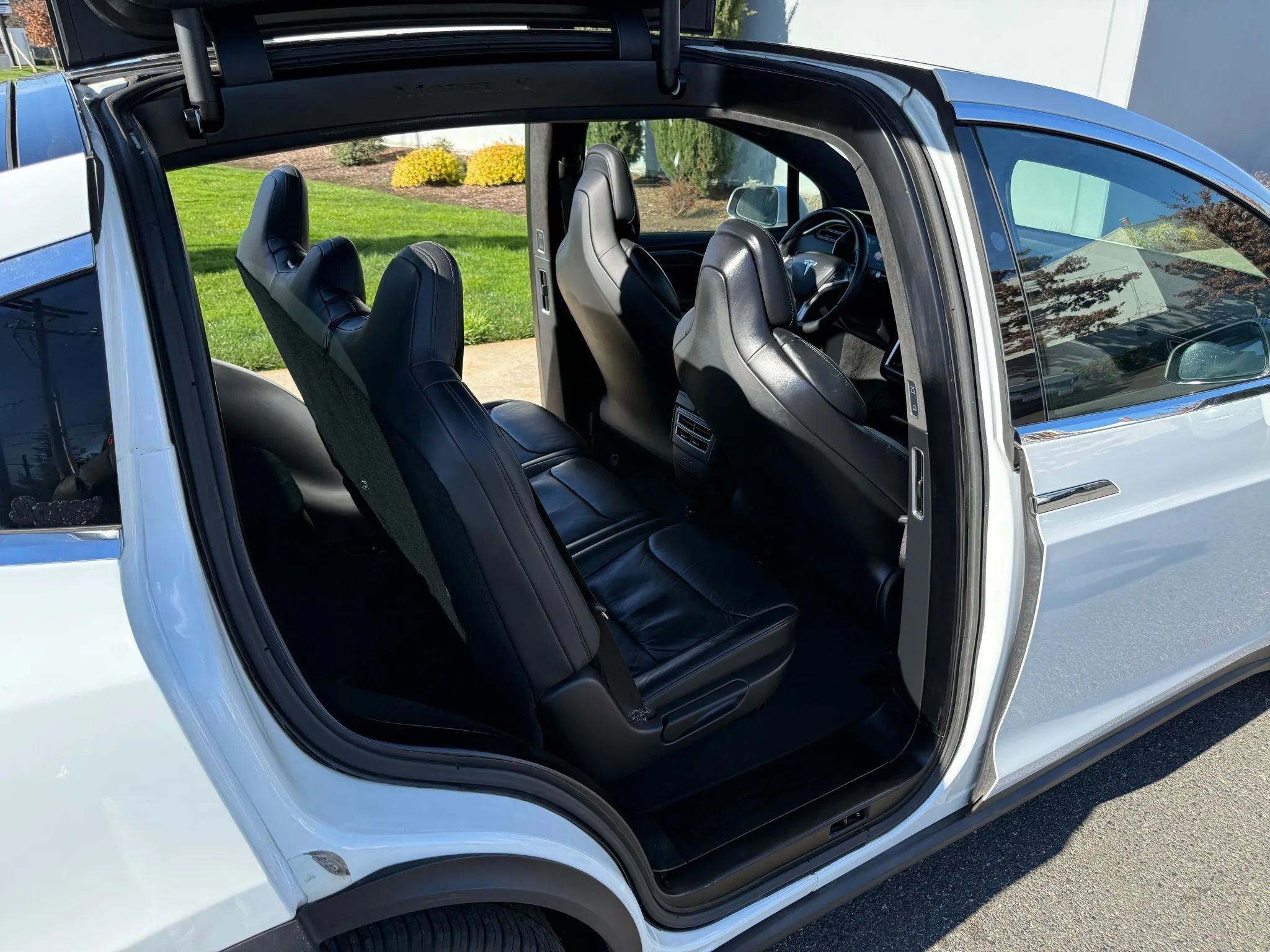 Used 2017 Tesla Model X 75D image 38