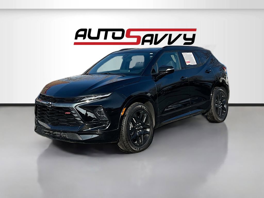Used 2025 Chevrolet Blazer RS w/ Driver Confidence II Package image 3