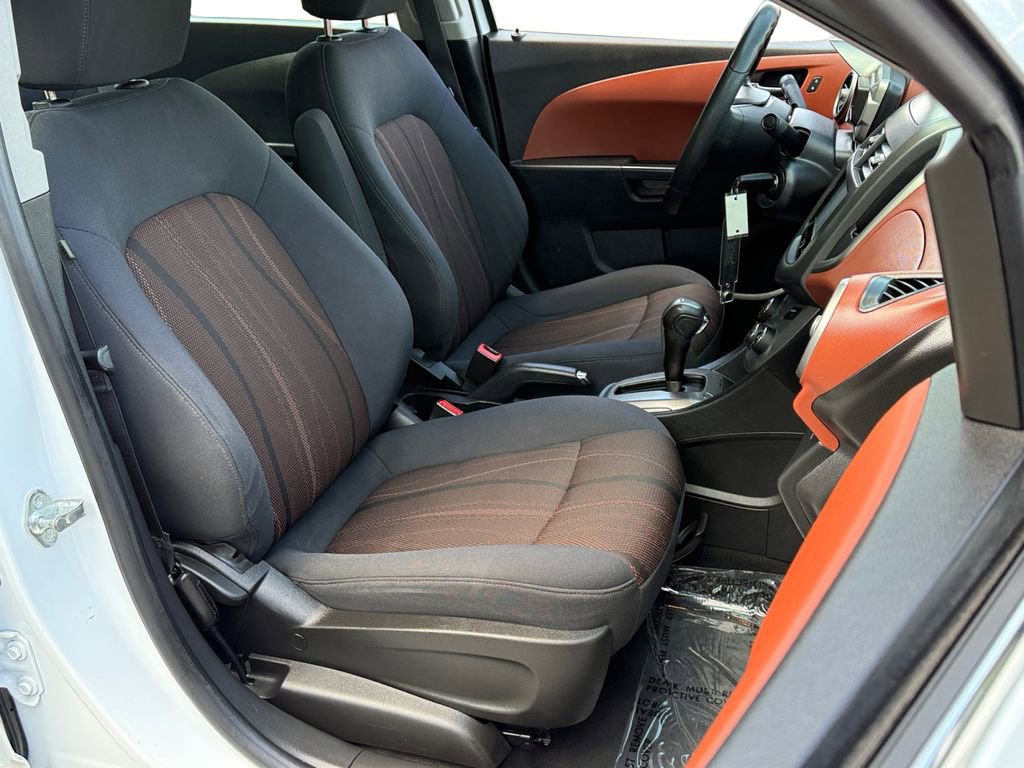 Used 2015 Chevrolet Sonic LT FWD image 15