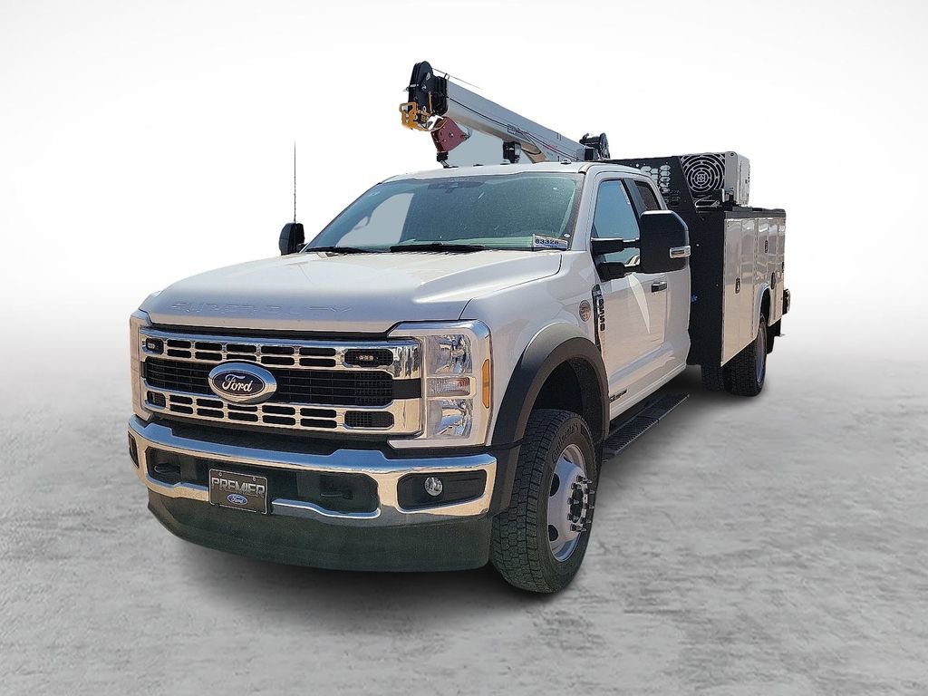 New 2025 Ford F550 4x4 SuperCab Super Duty image 4