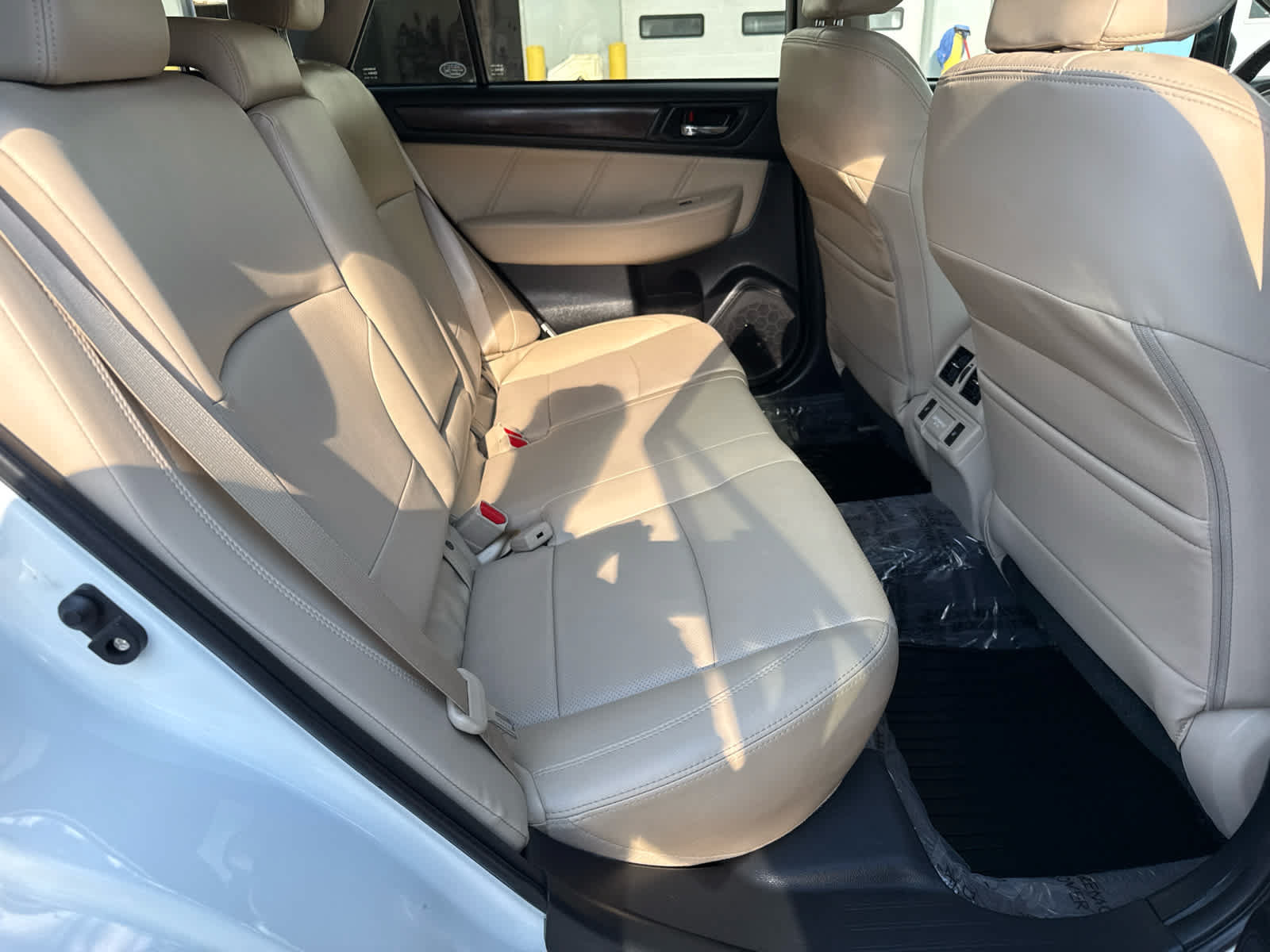 Used 2018 Subaru Outback 3.6R Limited AWD/4WD image 14