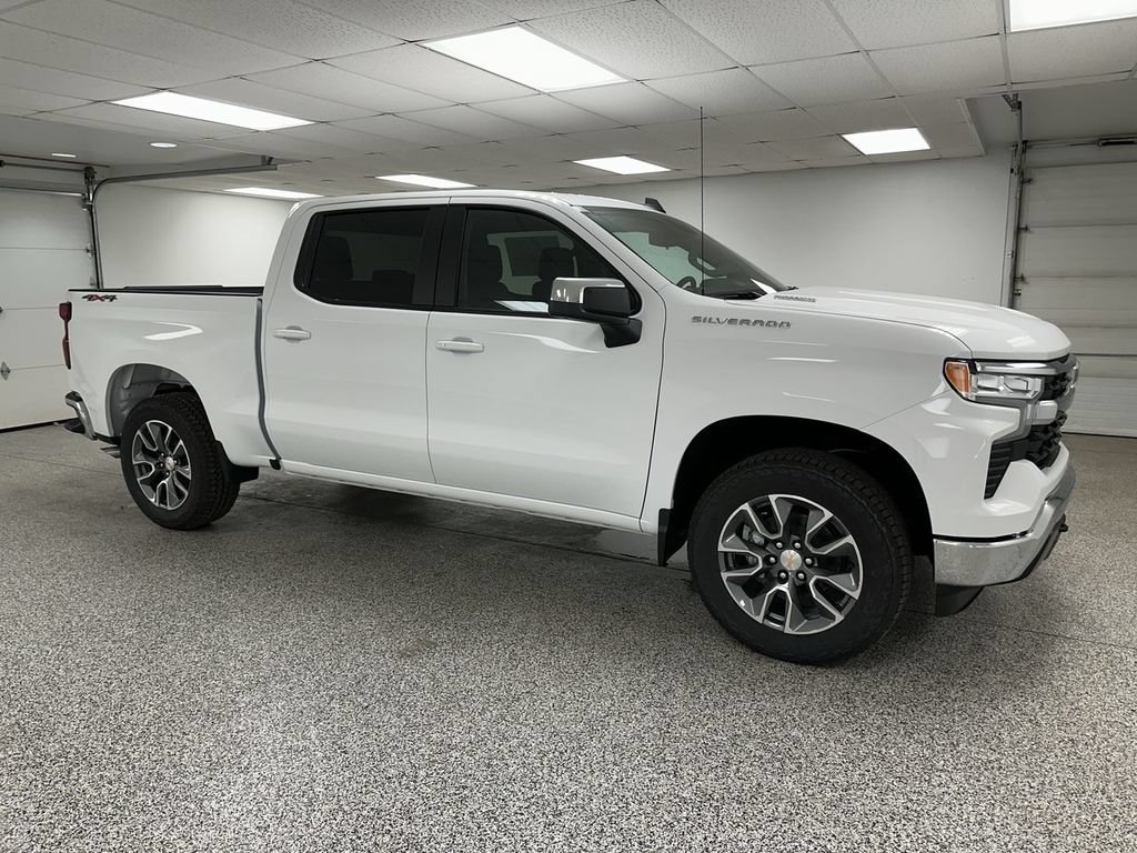 New 2026 Chevrolet Silverado 1500 LT AWD/4WD image 2