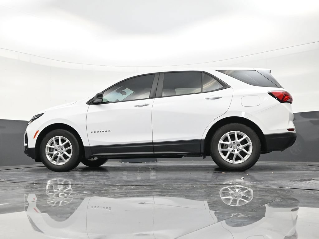 Used 2023 Chevrolet Equinox LS FWD image 21