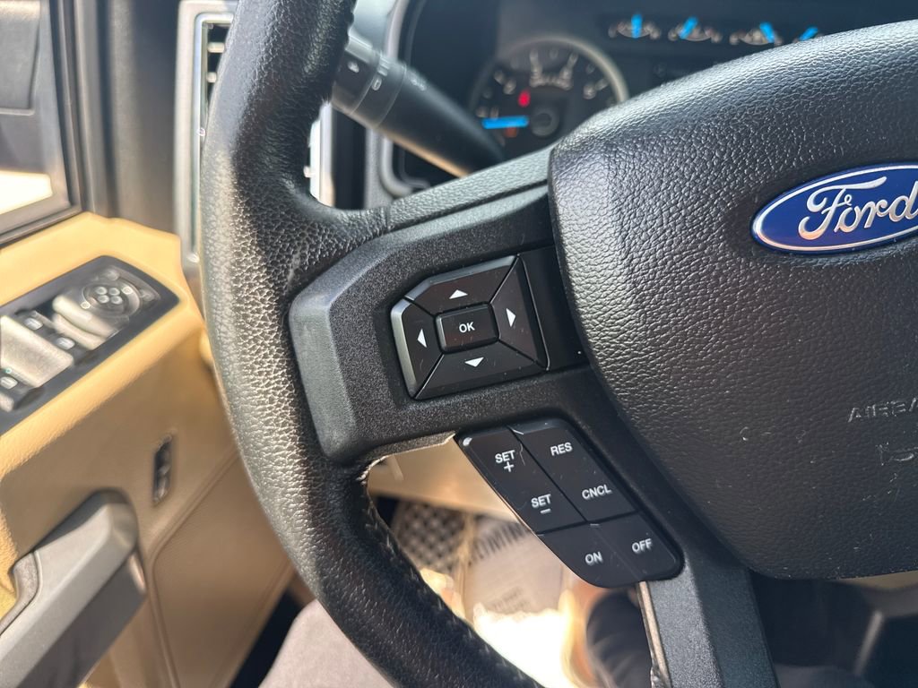 Used 2015 Ford F150 XLT w/ Equipment Group 302A Luxury AWD/4WD image 33