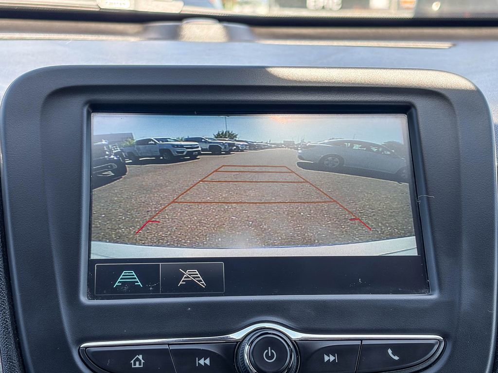 Used 2018 Chevrolet Malibu LT image 50