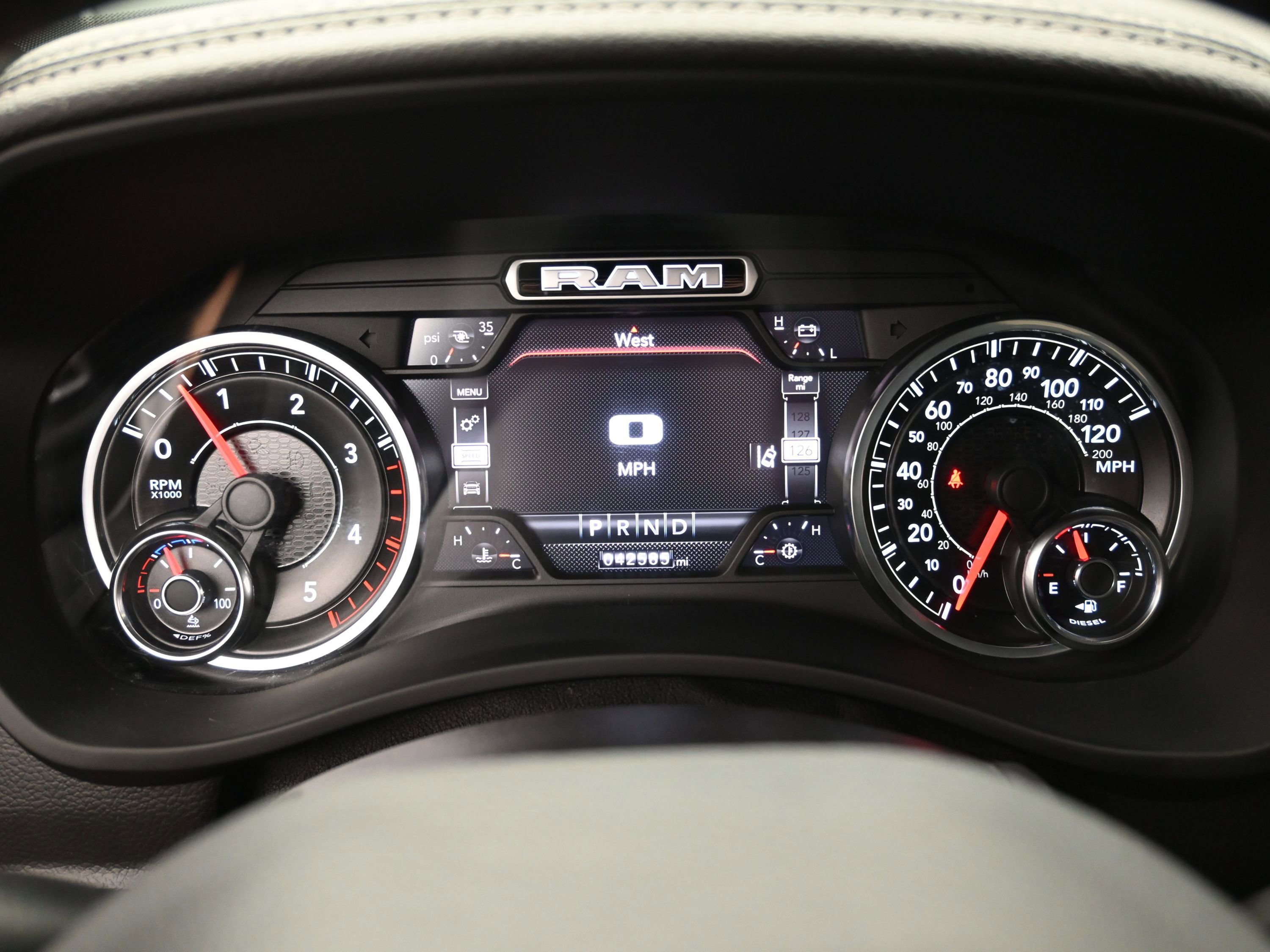 Used 2020 RAM 2500 Laramie w/ Night Edition image 27