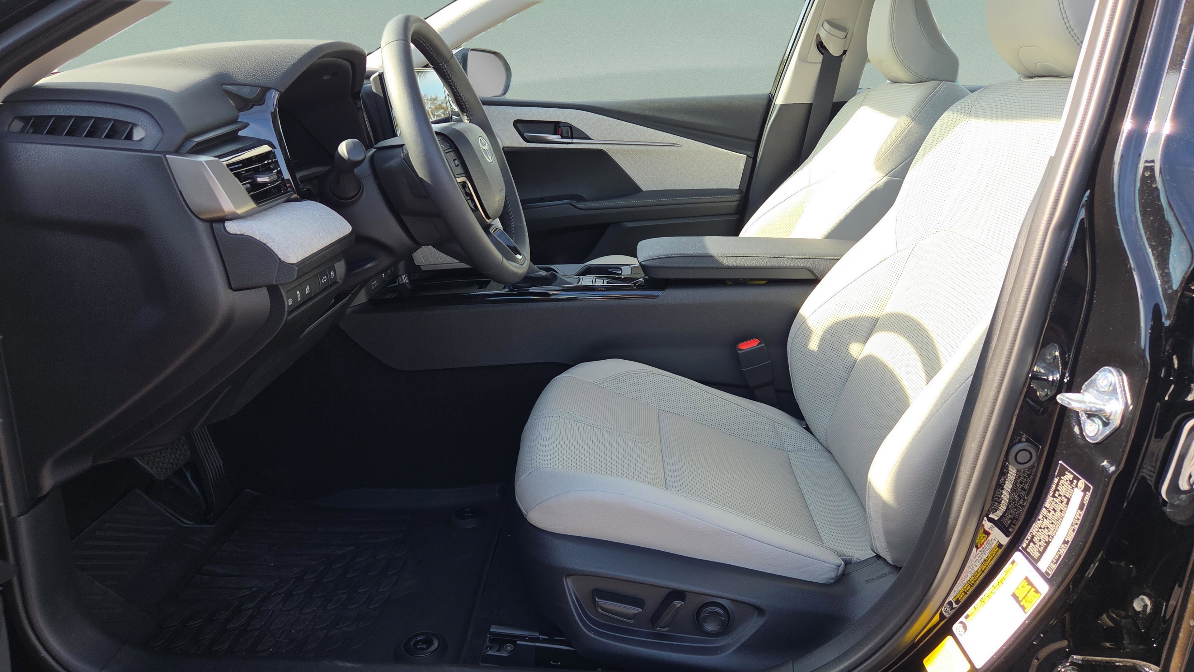 Certified 2025 Toyota Camry XLE image 12