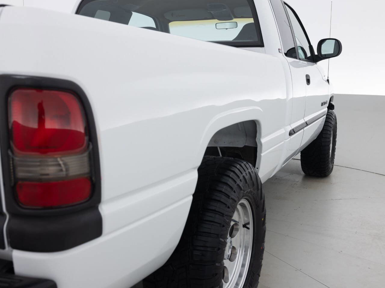 Used 2000 Dodge Ram 1500 Truck 2WD Quad Cab image 14