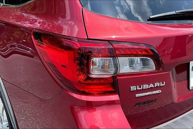 Used 2018 Subaru Outback 2.5i Premium AWD/4WD image 30