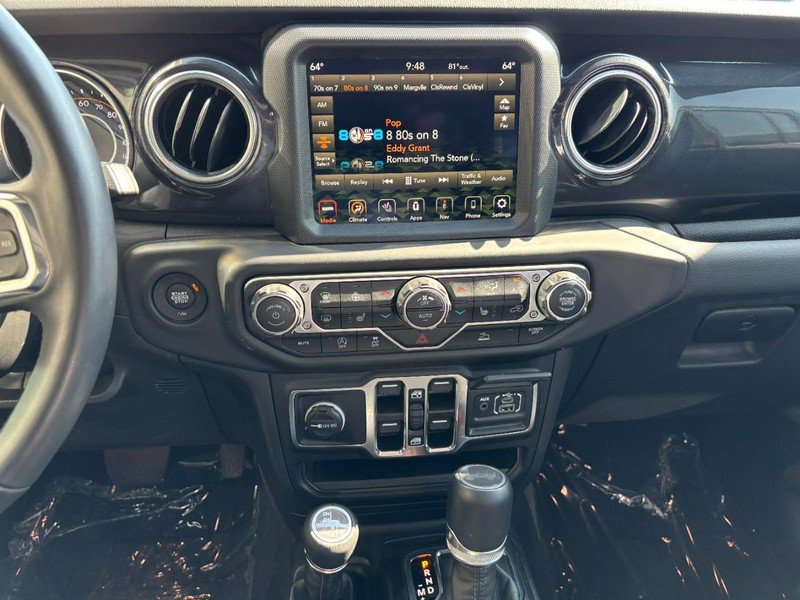 Used 2023 Jeep Wrangler Unlimited Sahara AWD/4WD image 17