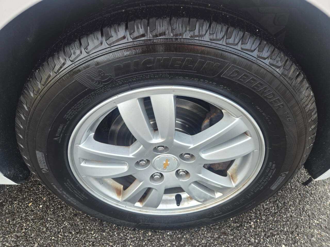 Used 2012 Chevrolet Sonic LS image 37