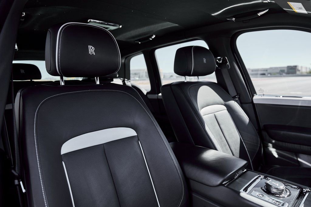 Used 2023 Rolls-Royce Cullinan image 45