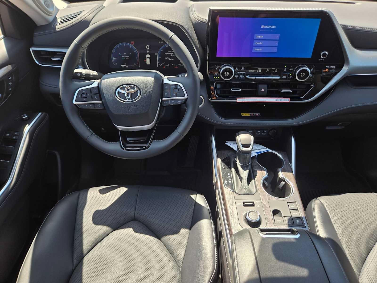 New 2026 Toyota Highlander Platinum AWD/4WD image 23