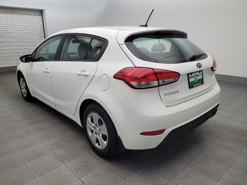 Used 2017 Kia Forte LX FWD image 5