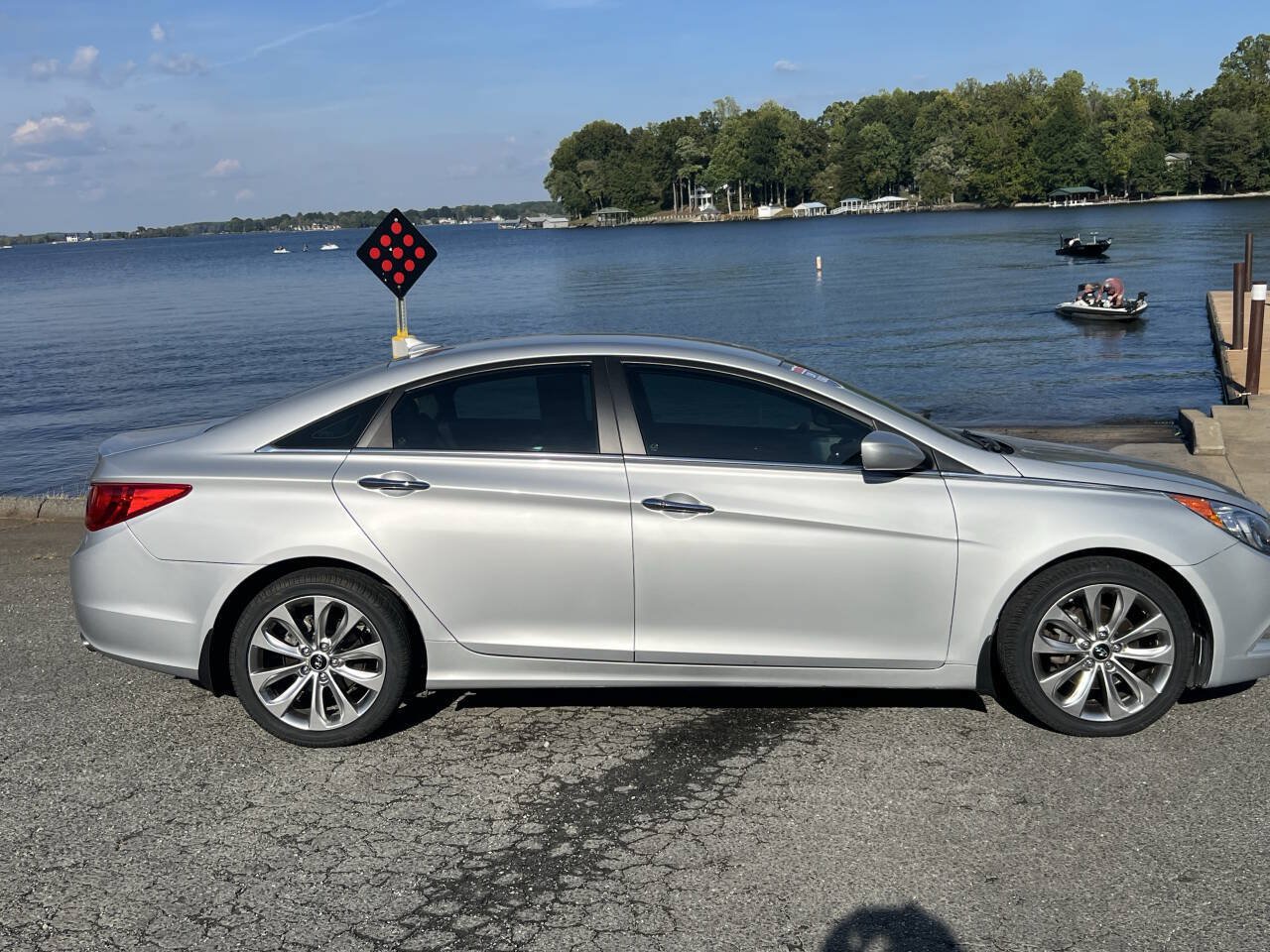 Used 2011 Hyundai Sonata SE FWD image 7