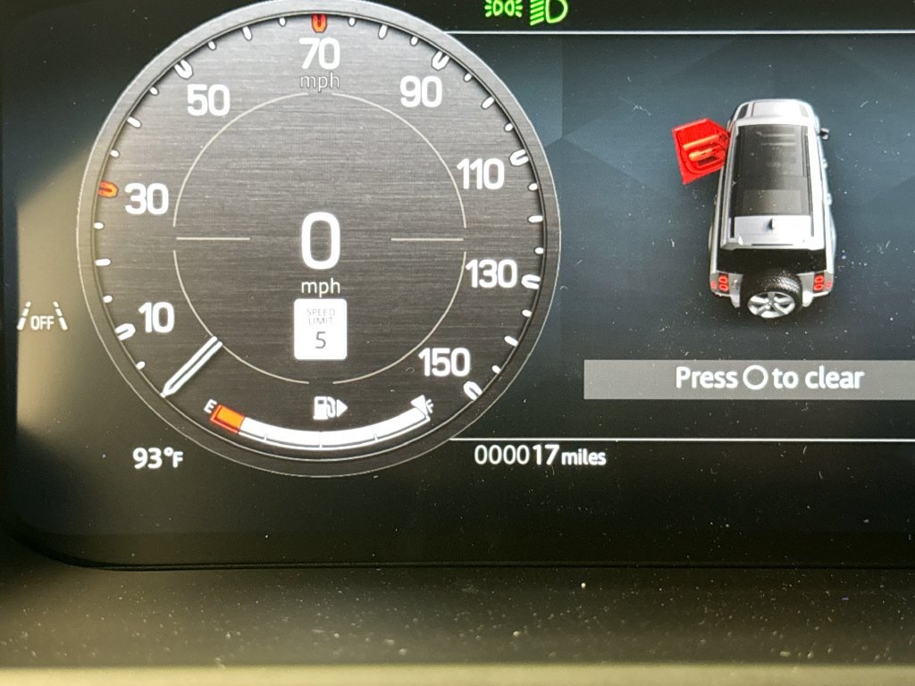 New 2026 Land Rover Defender 130 X-Dynamic SE AWD/4WD image 12