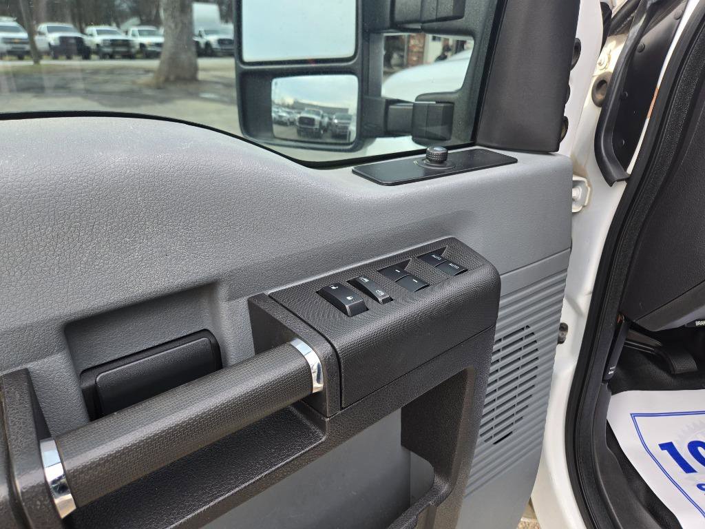 Used 2015 Ford F250 XL w/ Power Equipment Group image 26