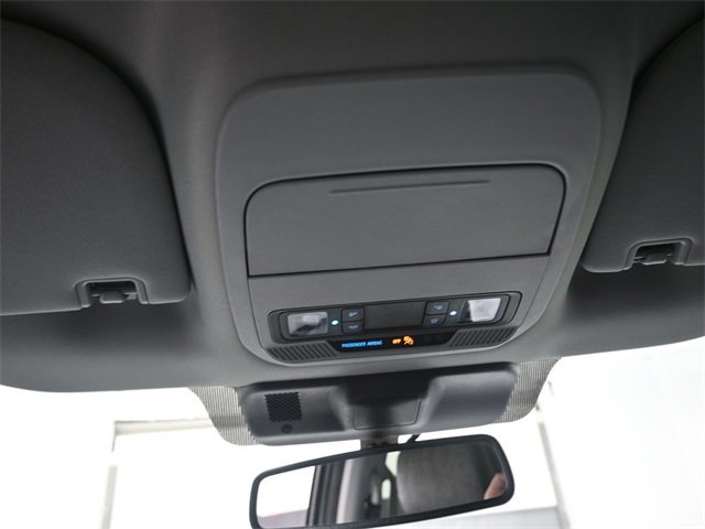 Used 2023 Ford F150 Lightning XLT image 12