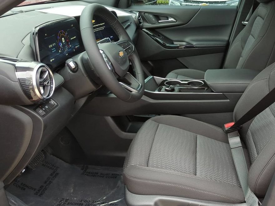 New 2027 Chevrolet Equinox LT FWD image 17