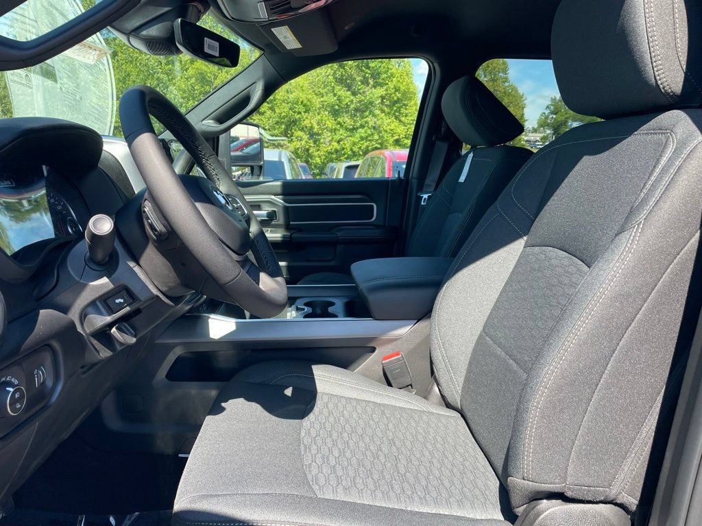 New 2026 RAM 2500 Big Horn AWD/4WD image 2