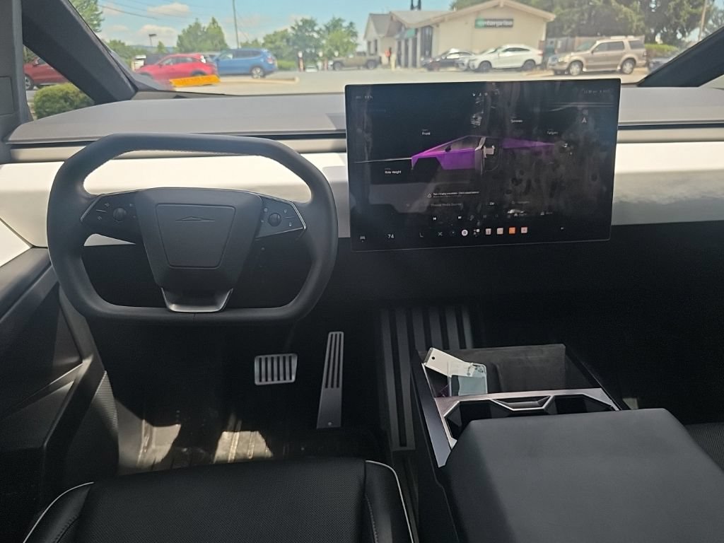 Used 2024 Tesla Cybertruck AWD Crew Cab image 2