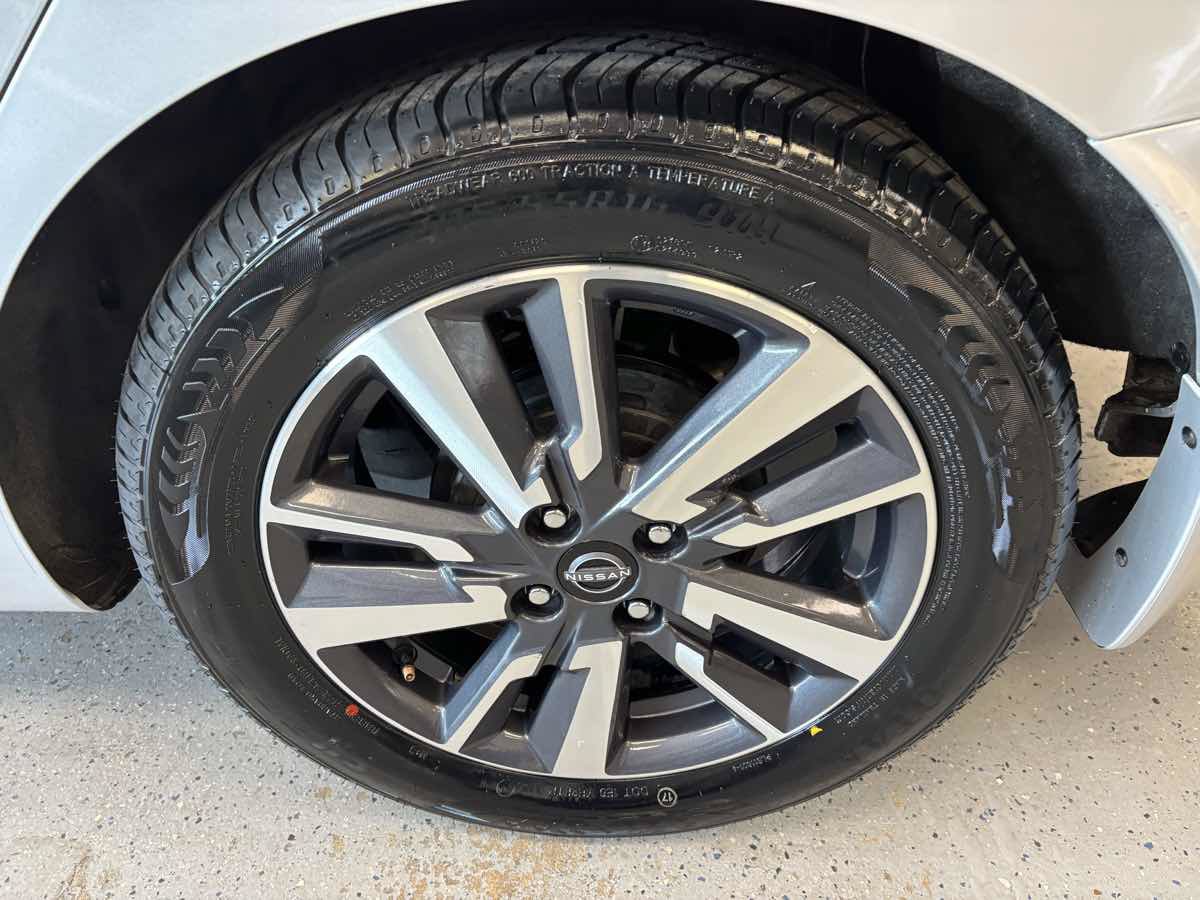 Used 2023 Nissan Versa S w/ S Plus Package FWD image 25