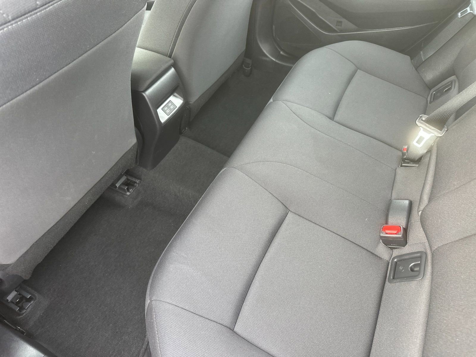 Used 2025 Toyota Corolla LE image 12