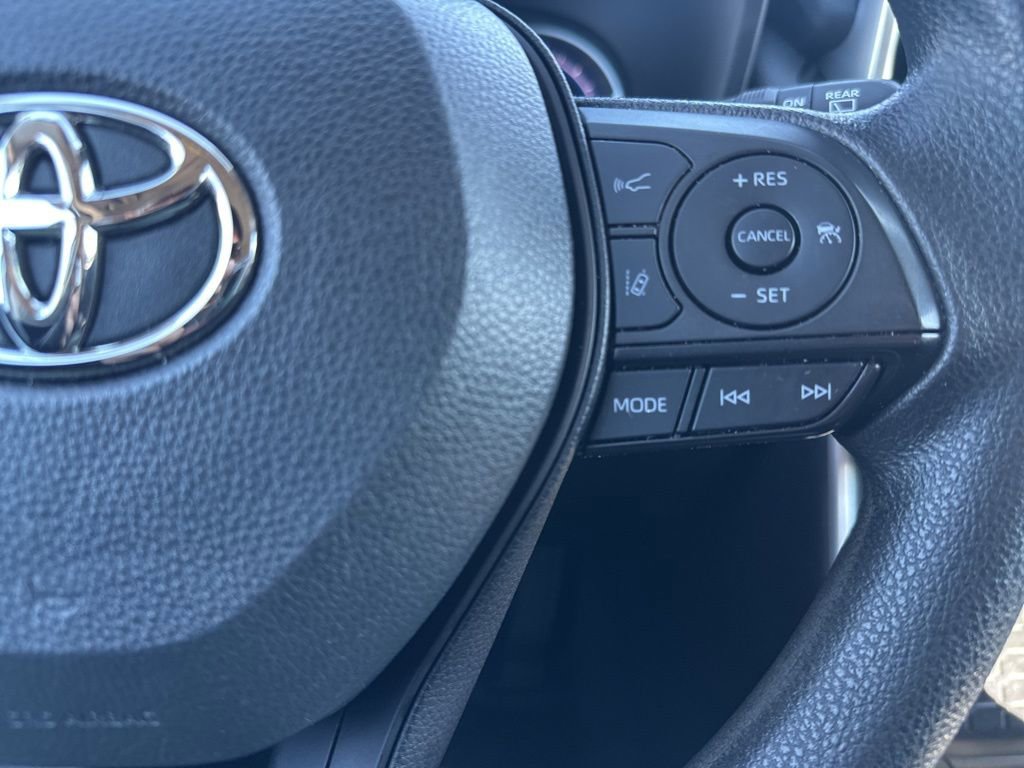 Used 2024 Toyota RAV4 XLE image 21