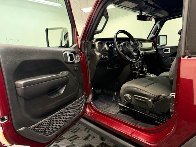Used 2021 Jeep Wrangler Sport AWD/4WD image 11