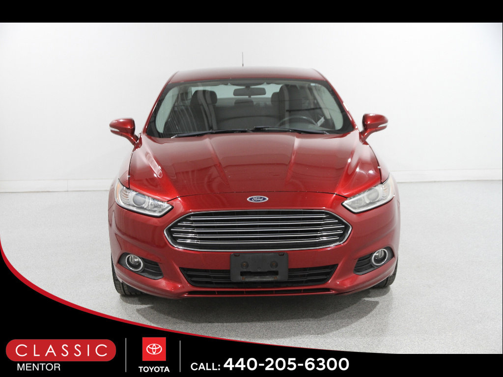 Used 2014 Ford Fusion SE w/ Equipment Group 201A image 2