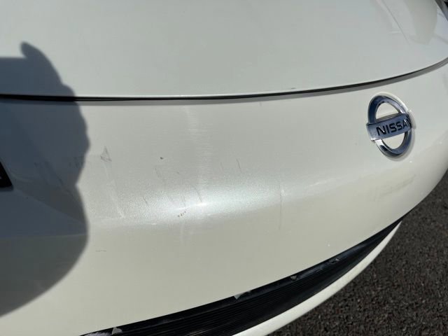 Used 2004 Nissan 350Z Touring image 2