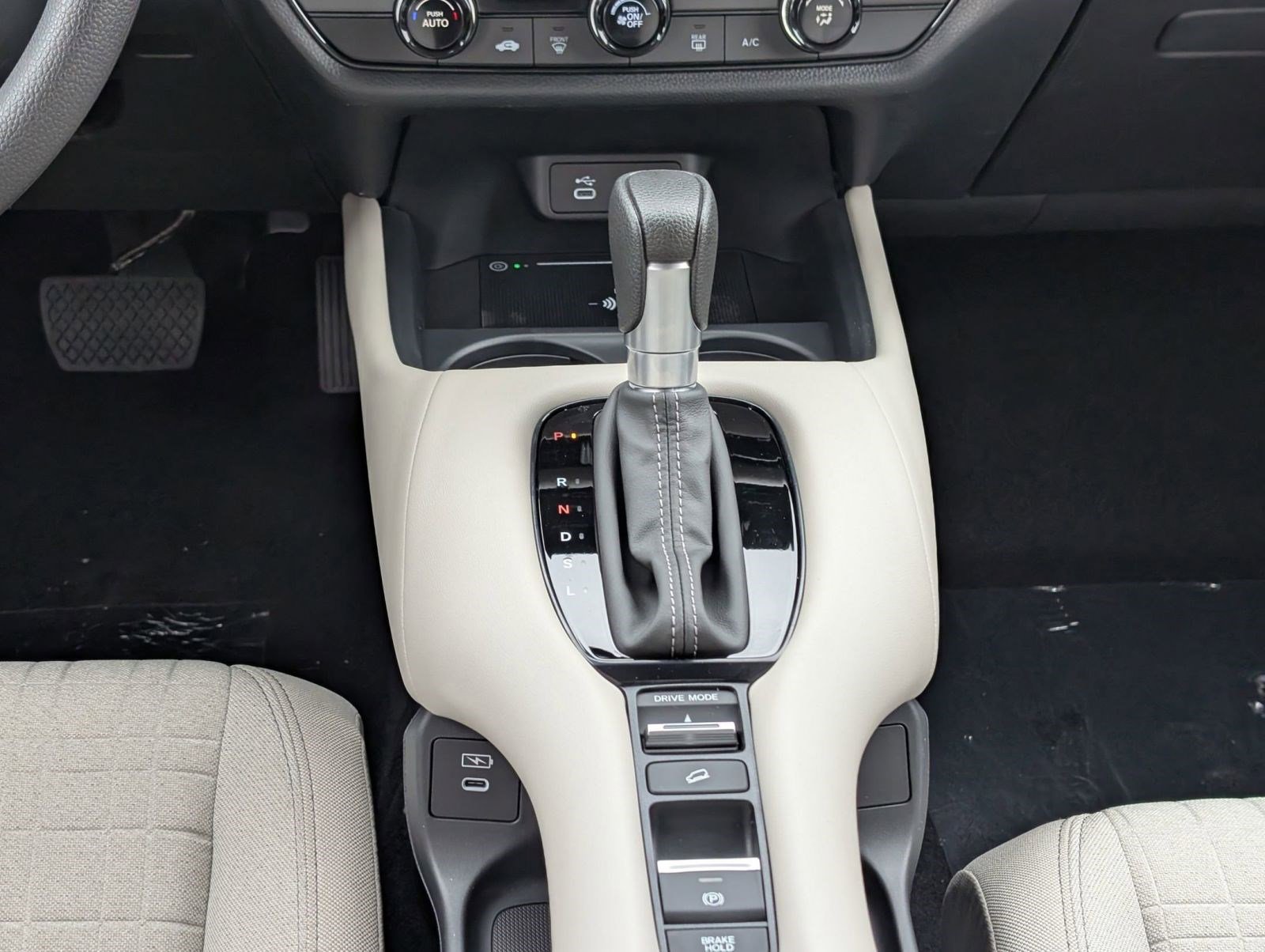 New 2026 Honda HR-V LX image 18