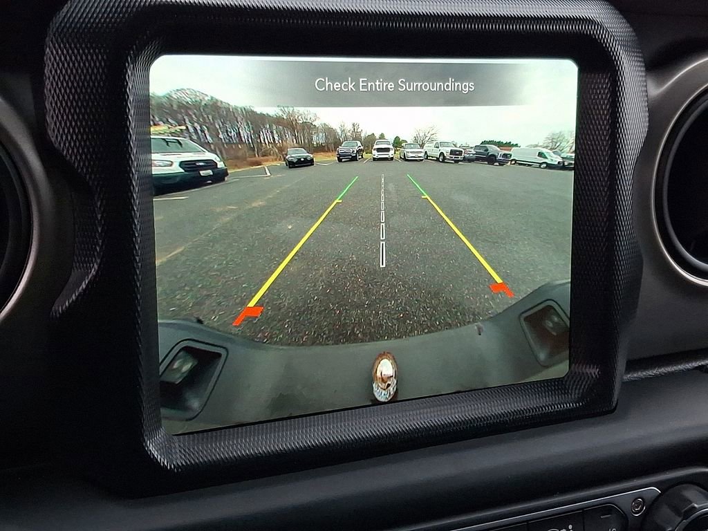 Used 2021 Jeep Gladiator Willys image 19